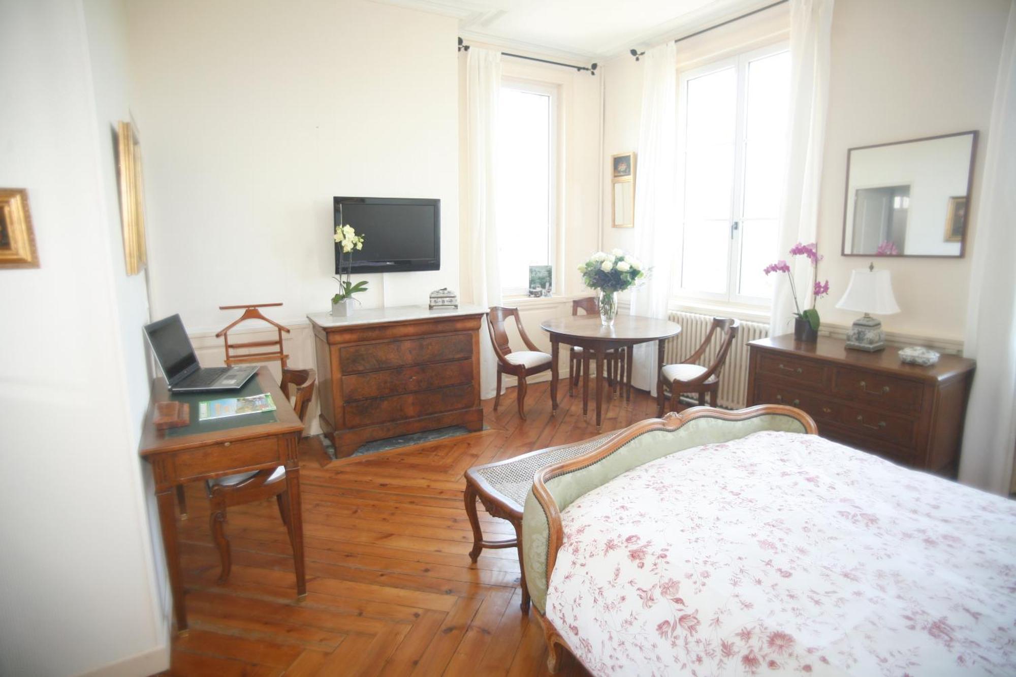 Chambres D'Hotes Autour De La Rose Honfleur Luaran gambar